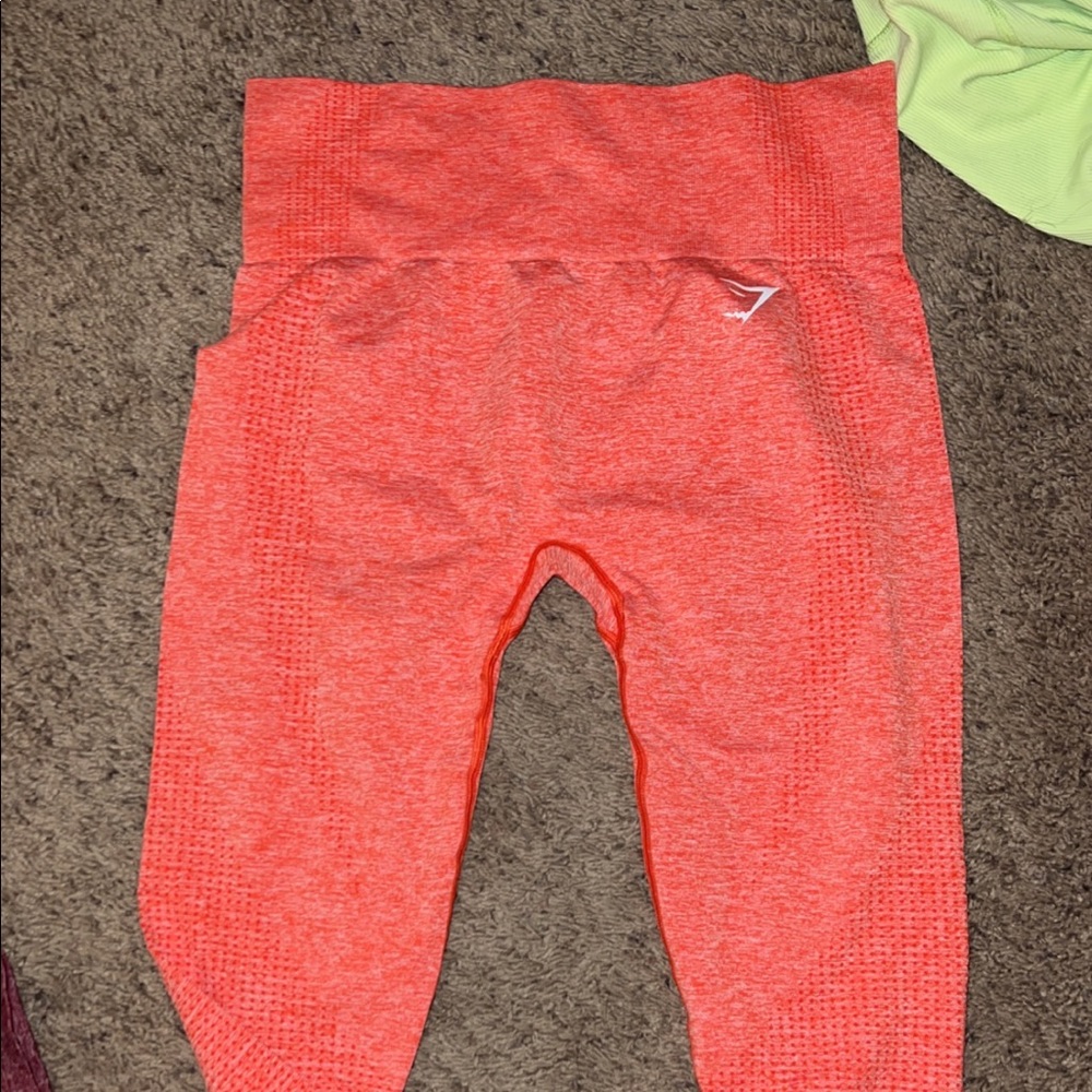 Brand new gymshark leggings (photos are weird bc of Poshmark)